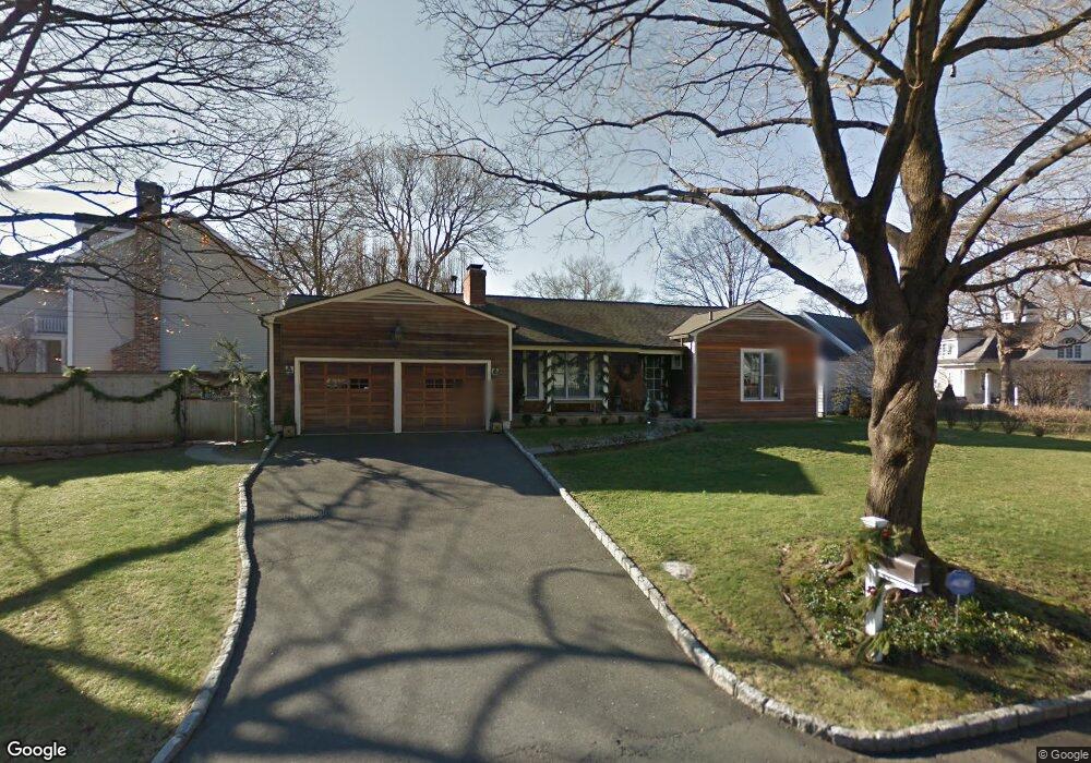 16 Dialstone Ln, Riverside, CT 06878 - photo 1