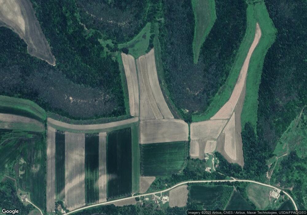 18785 Perkins Valley Dr, Houston, MN 55943 - photo 1