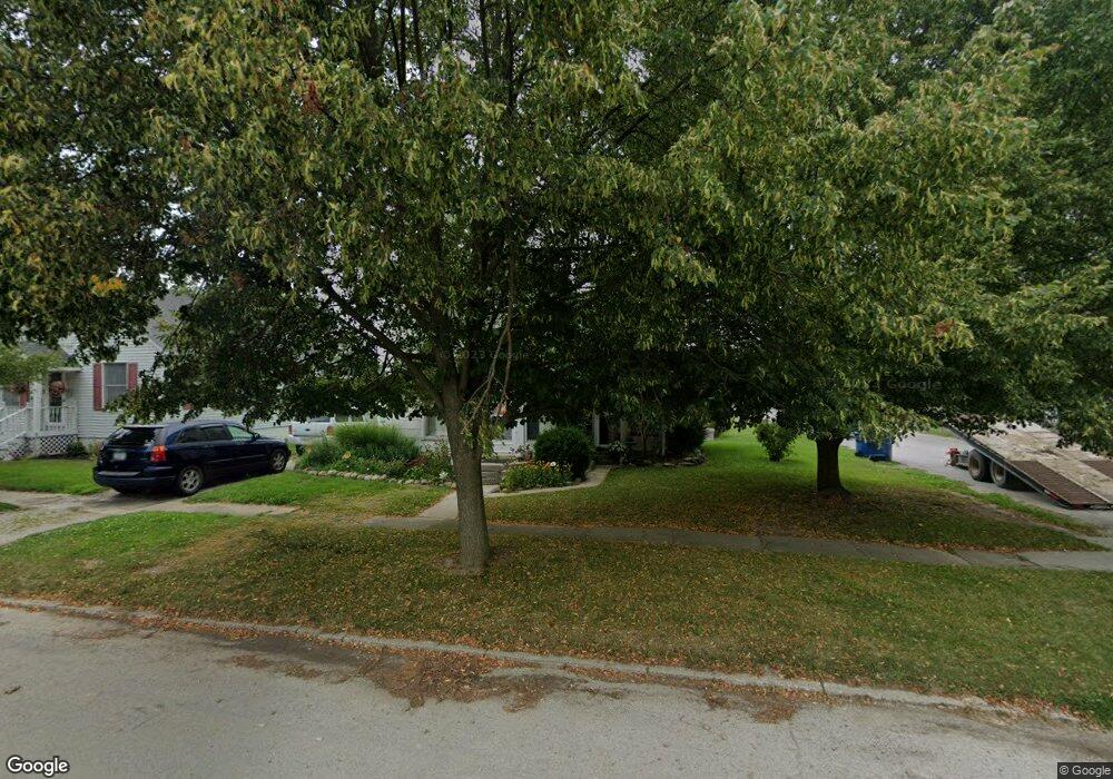 127 E Silver St, Bluffton, IN 46714 - photo 1