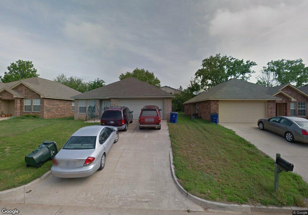 2613 Highcrest Dr, Duncan, OK 73533 - photo 1