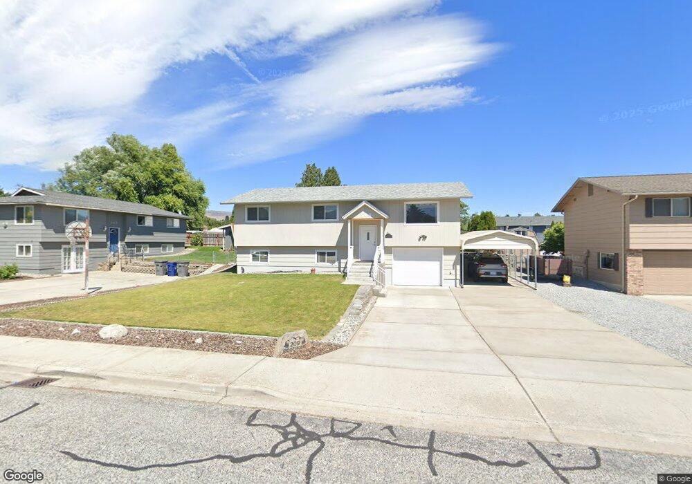 209 Ridgemont Dr, East Wenatchee, WA 98802 - photo 1