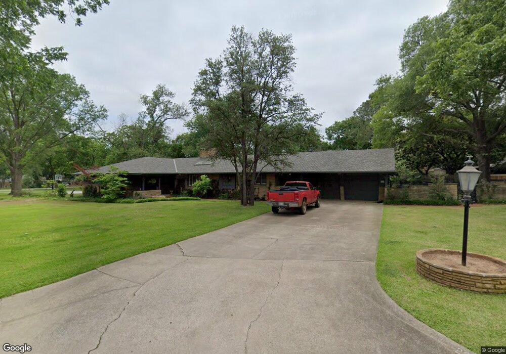 2002 Cloverleaf Place, Ardmore, OK 73401 - photo 1