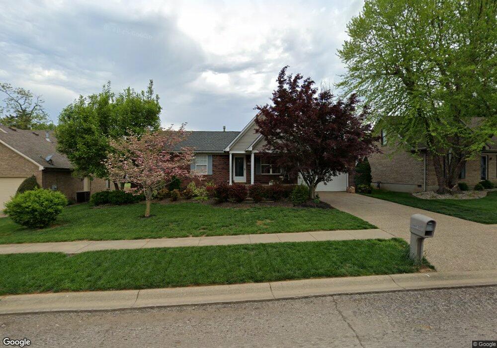 8805 Astrid Ave, Louisville, KY 40228 - photo 1