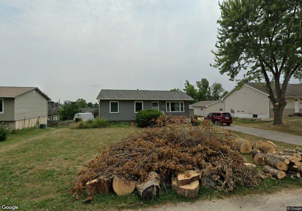 1007 Summit Ave SW, Cedar Rapids, IA 52404 - photo 1