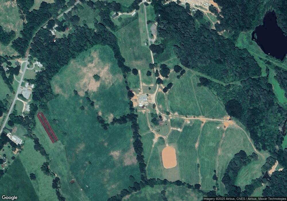 472 Sundown Farm Dr, Eastanollee, GA 30538 - photo 1