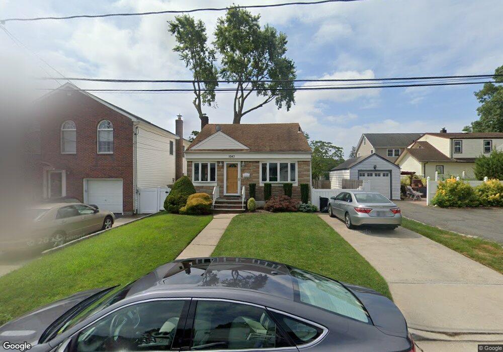 1043 Atlantic St, Franklin Square, NY 11010 - photo 1