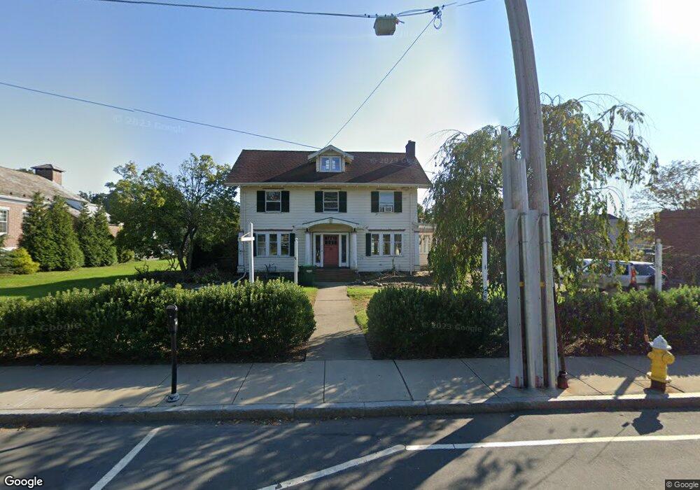 888 Great Plain Ave unit B, Needham, MA 02492 - photo 1