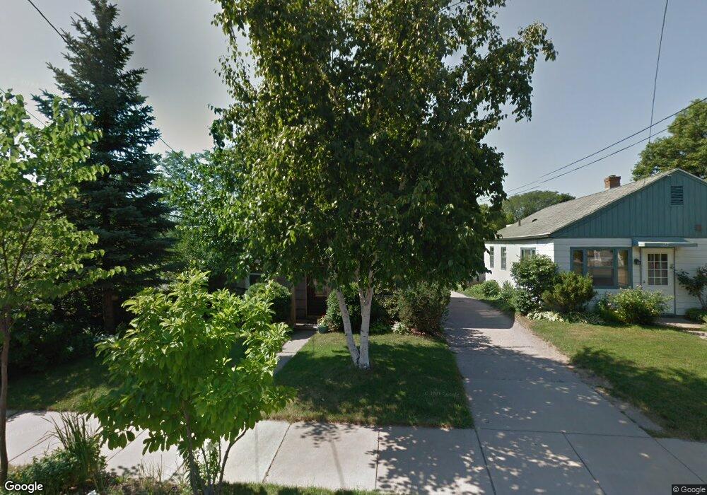 1113 Lenore Ave, Lansing, MI 48910 - photo 1