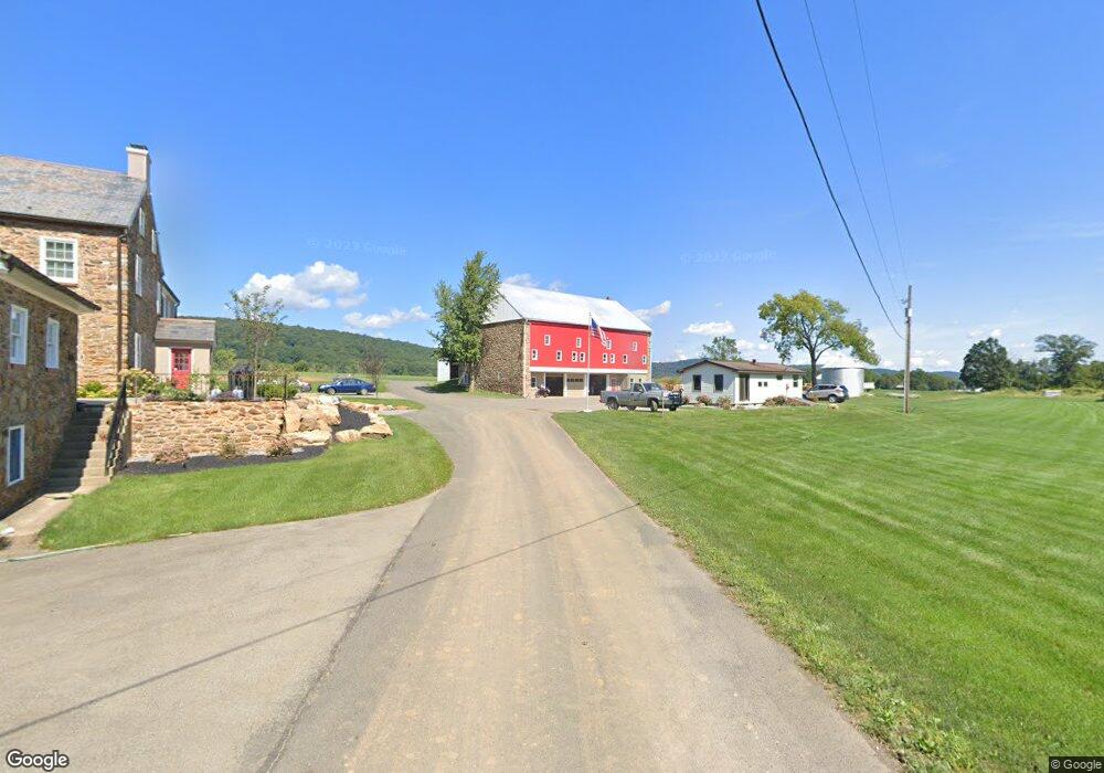 4001 Kozy Korner Rd, Center Valley, PA 18034 - photo 1