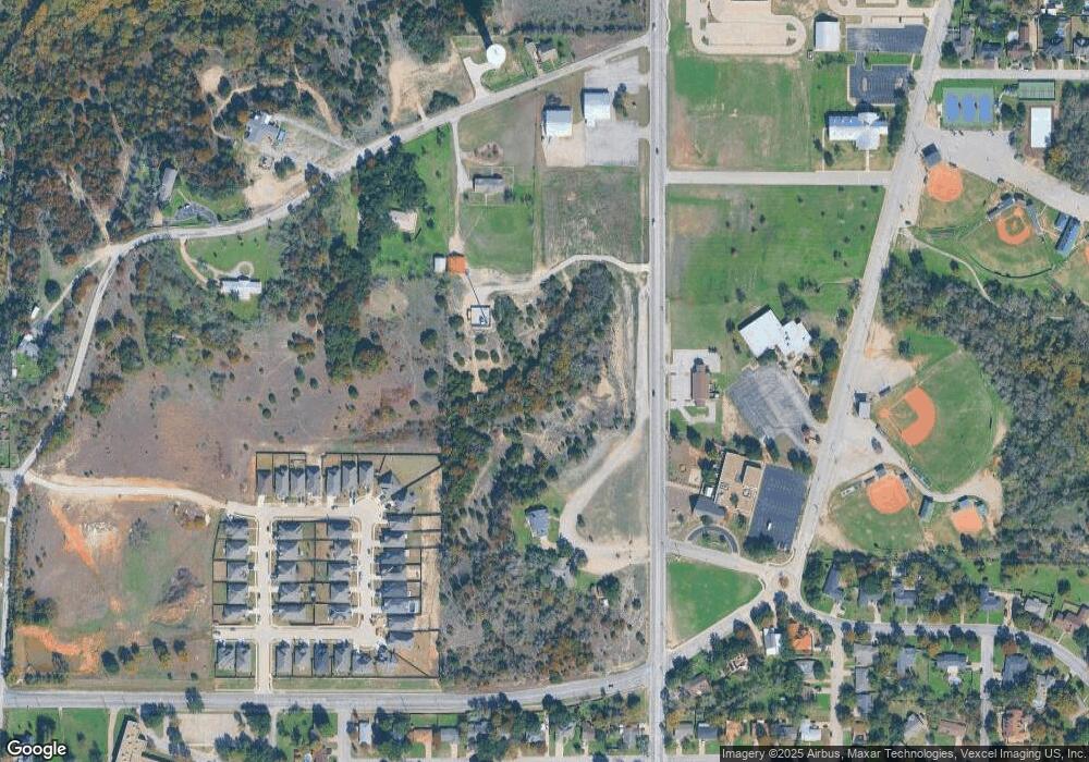 1310 S Bowie Dr, Weatherford, TX 76086 - photo 1