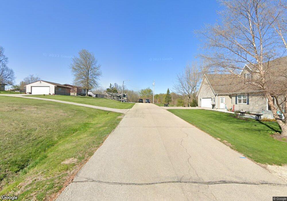 208 Jennys Ln, Laurel, IA 50141 - photo 1