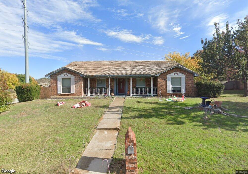 2852 Autumn Dr, Hurst, TX 76054 - photo 1