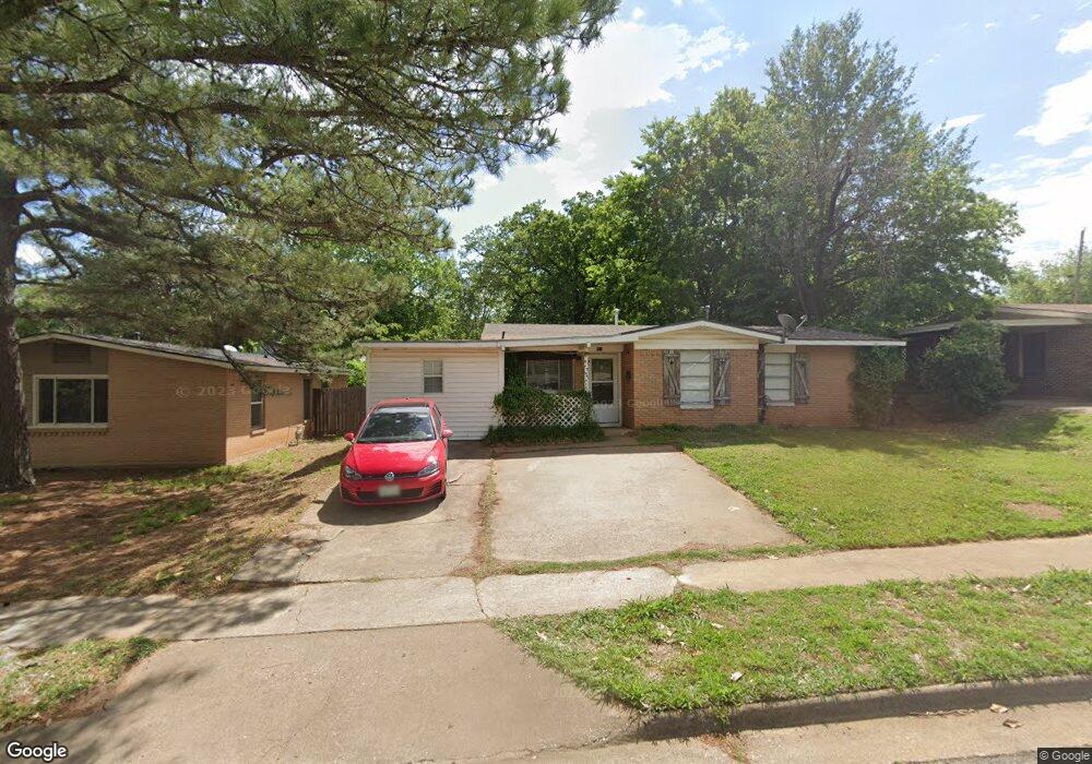 912 Leeper Dr, Denison, TX 75020 - photo 1