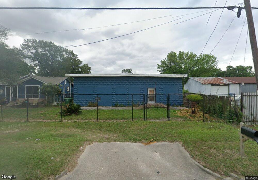 9204 E Hardy Rd, Houston, TX 77093 - photo 1