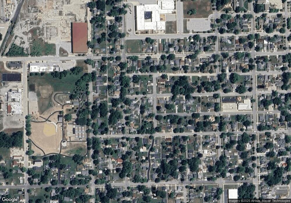 361 W 17th St, Auburn, IN 46706 - photo 1