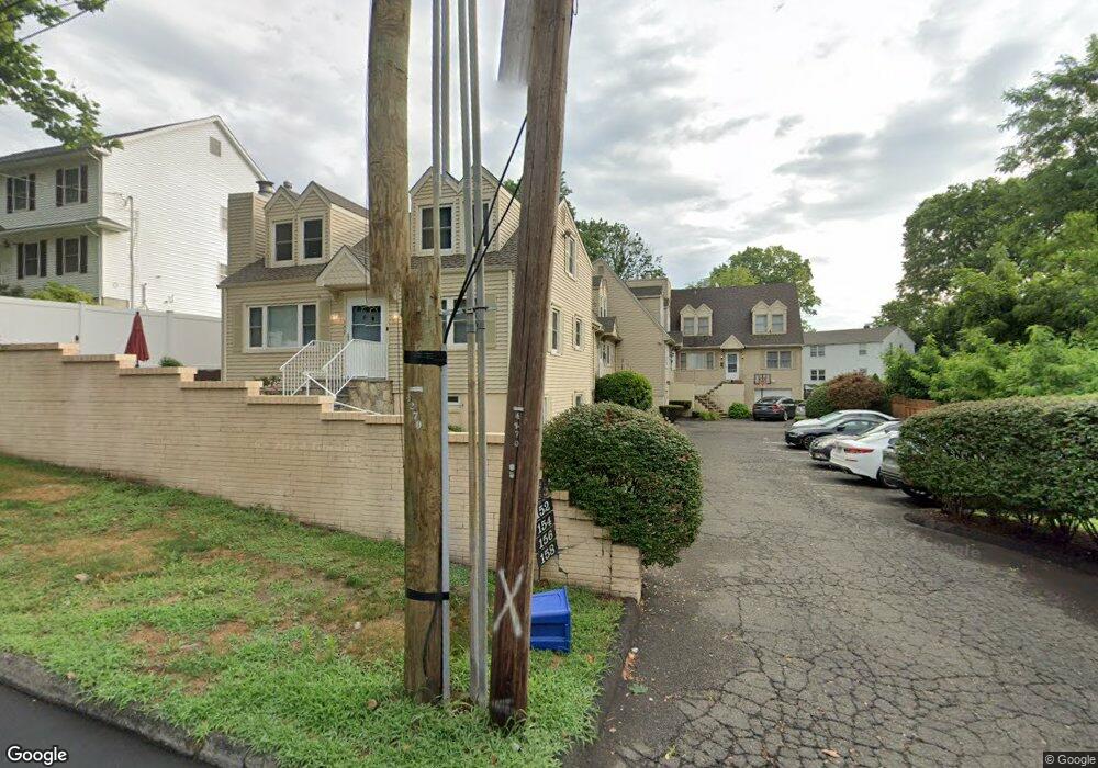 158 Longfellow Ave unit 158, Fairfield, CT 06825 - photo 1