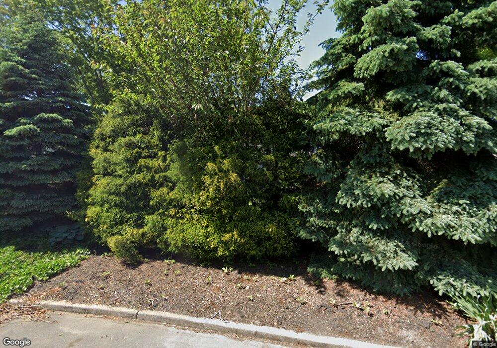 10 White Spruce Cir, ComMacK, NY 11725 - photo 1