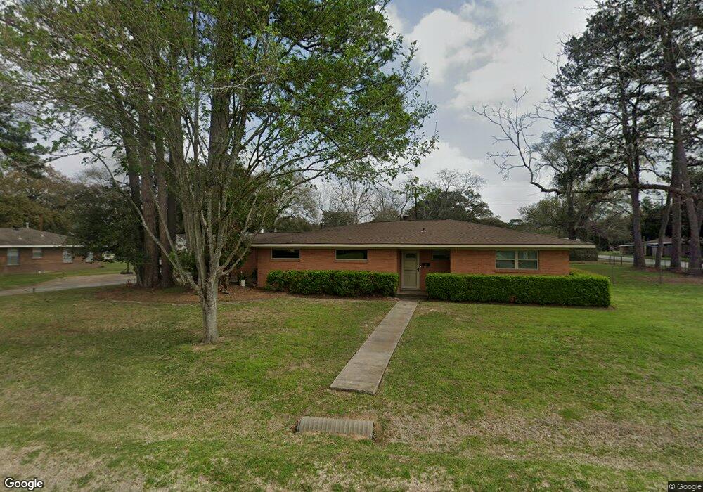 401 Roxanne St, Tomball, TX 77375 - photo 1