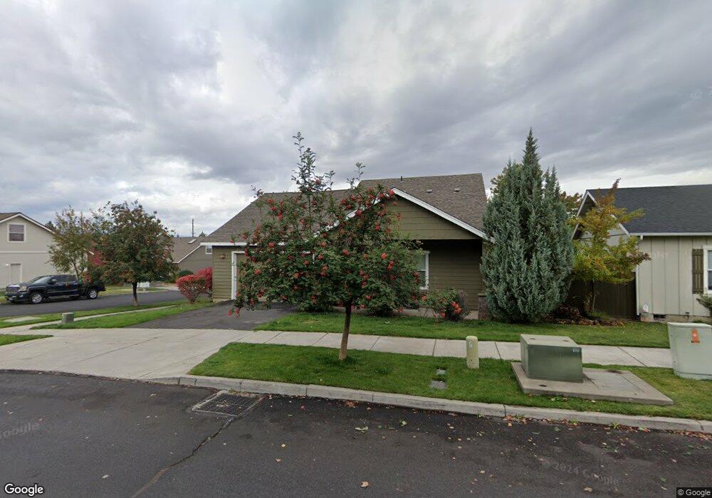 20702 Beaumont Dr, Bend, OR 97701 - photo 1