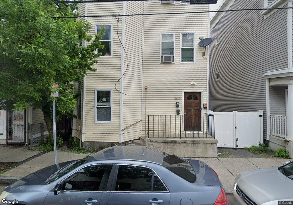 300 Spruce St unit 1, Chelsea, MA 02150 - photo 1