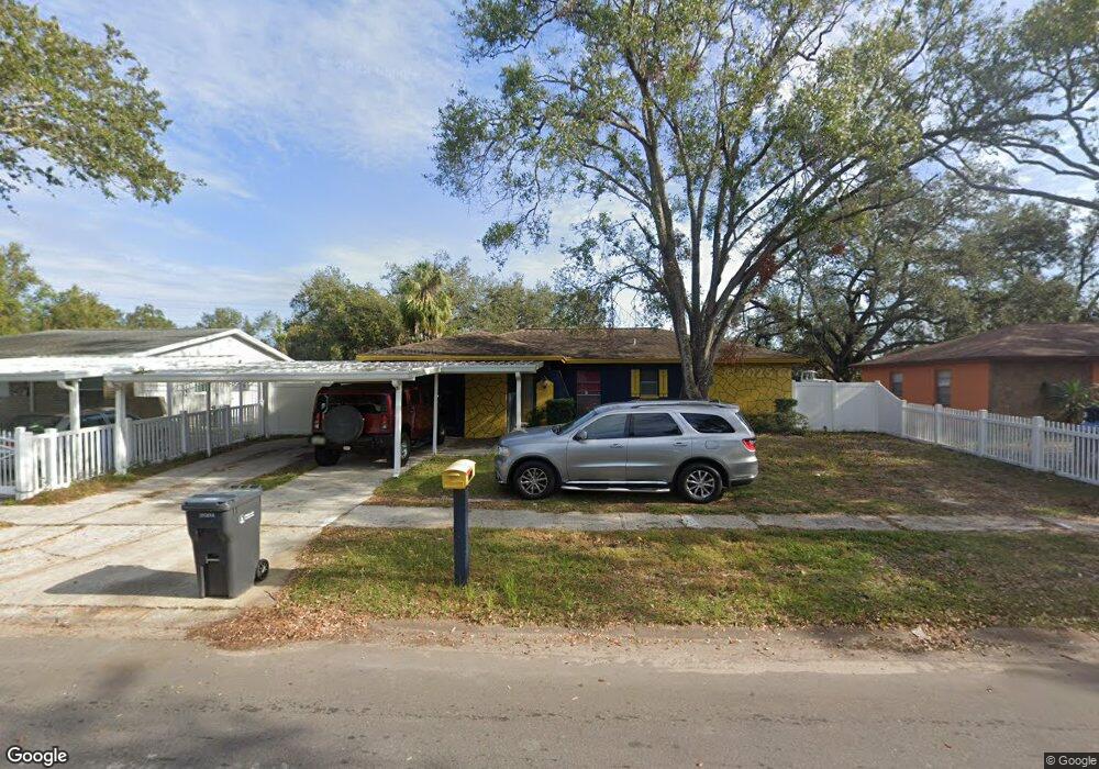 8636 Fish Lake Rd, Tampa, FL 33619 - photo 1