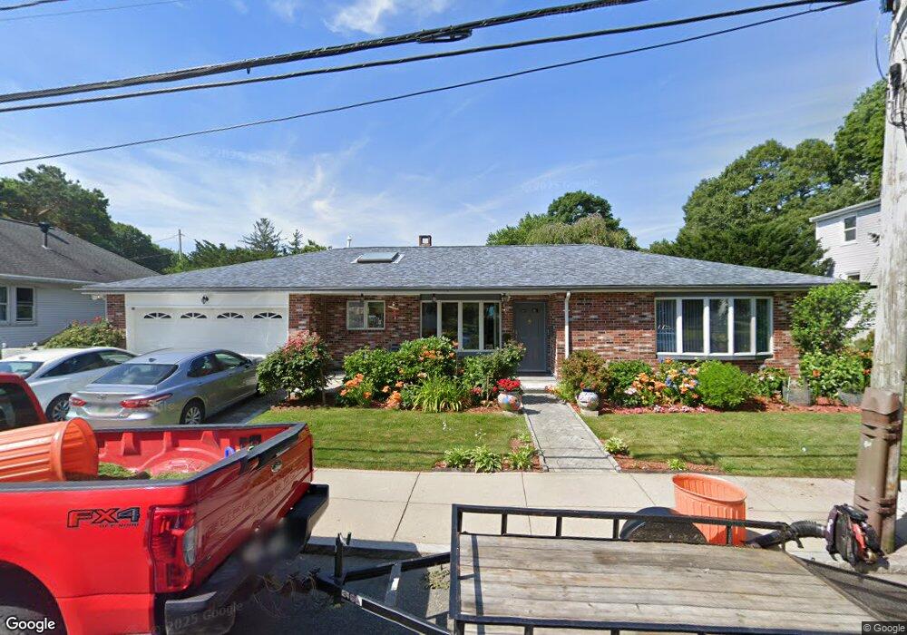 91 Edgemere Rd, West Roxbury, MA 02132 - photo 1