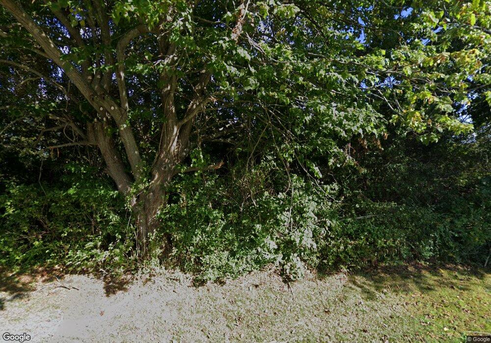 357 Vaucluse Ave, Middletown, RI 02842 - photo 1