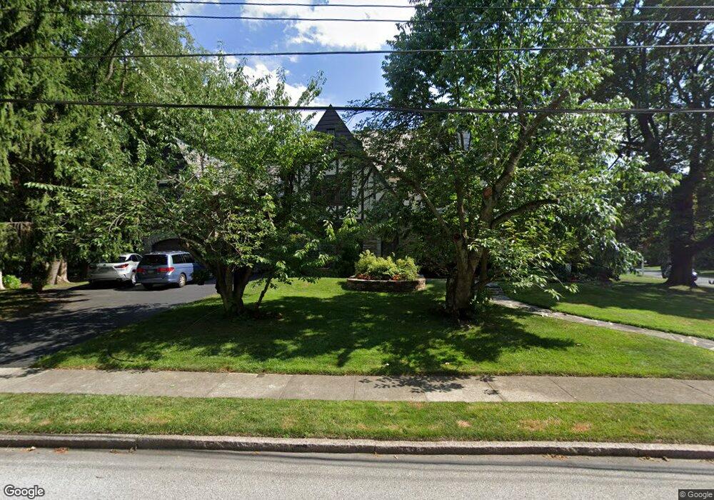 916 Strath Haven Ave, Swarthmore, PA 19081 - photo 1