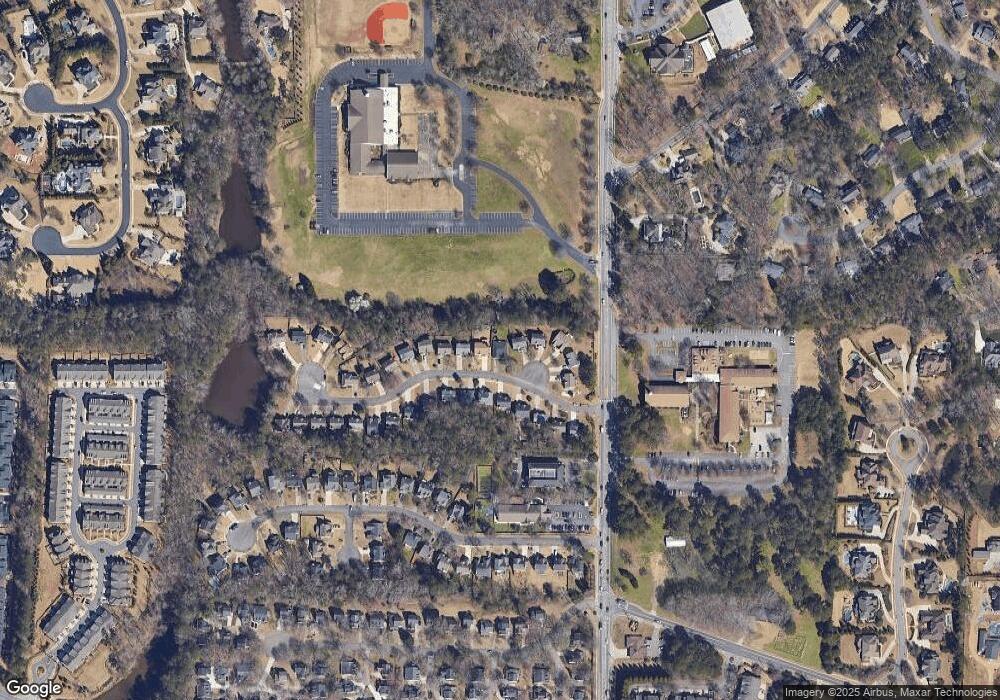 1050 Hidden Pond Ln, Roswell, GA 30075 - photo 1