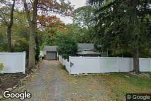 42 Cedar Dr, Huntington, NY 11743