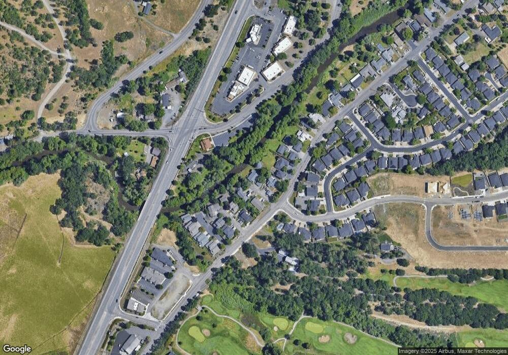 1012 S Shasta Ave, Eagle Point, OR 97524 - photo 1