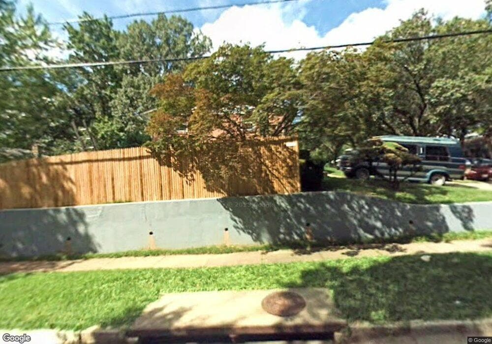 7323 Oakcrest Dr, New Carrollton, MD 20784 - photo 1