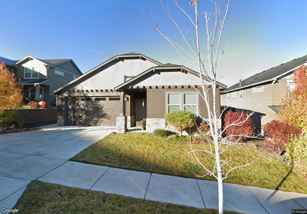 2413 SW 45th St, Redmond, OR 97756 - photo 1