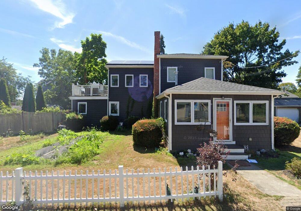 41 Wakefield Ave, Wakefield, RI 02879 - photo 1