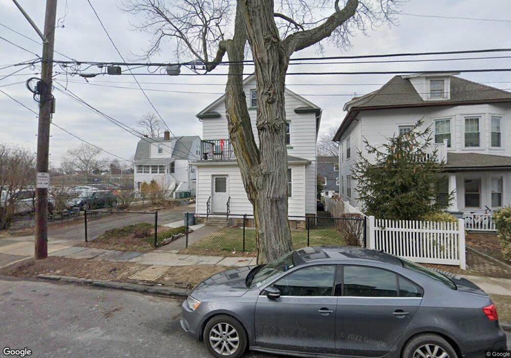 207 Jessamine Ave, Yonkers, NY 10701 - photo 1