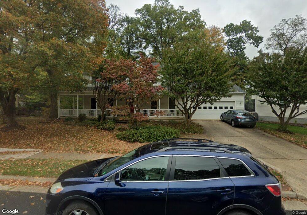 13156 Rounding Run Cir, Herndon, VA 20171 - photo 1