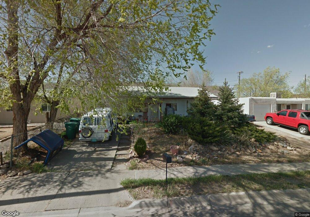 3913 Highland View Dr, Farmington, NM 87402 - photo 1