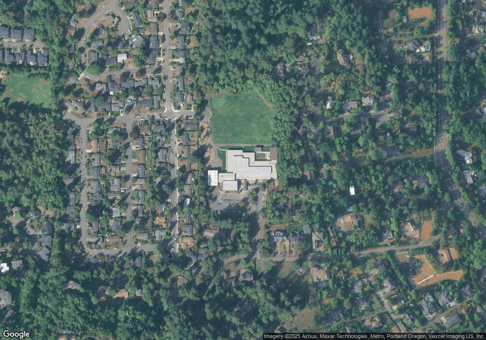 16800 Hawthorne Dr, Lake Oswego, OR 97034 - photo 1