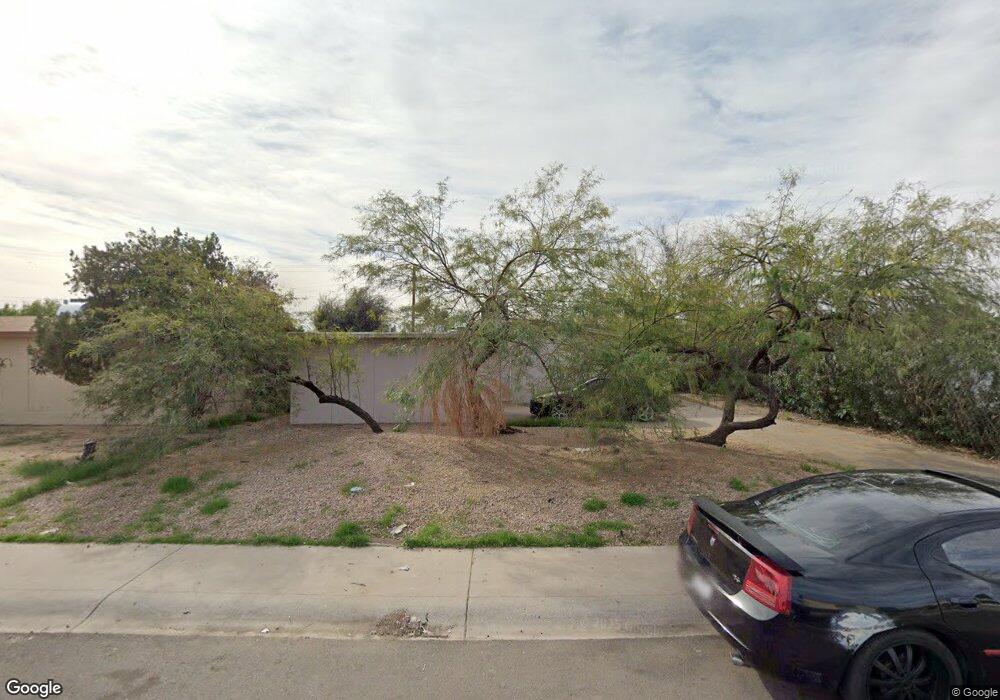 7555 W Weldon Ave, Phoenix, AZ 85033 - photo 1