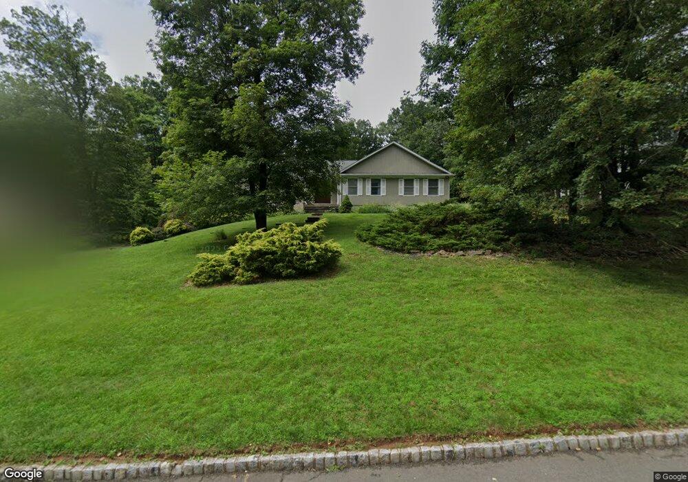 6 Kenquit Rd, Warren, NJ 07059 - photo 1