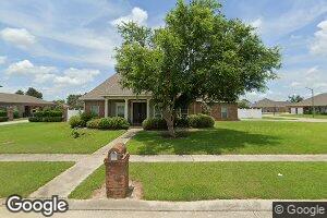 102 S Point Dr, Houma, LA 70360