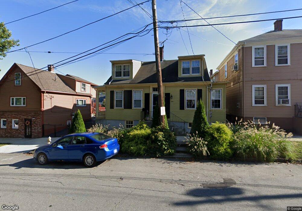 104 Constitution St unit 1st floor, Bristol, RI 02809 - photo 1