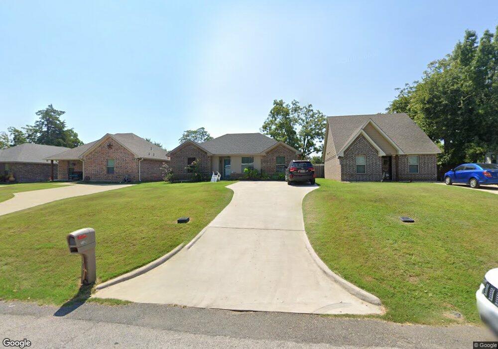 1126 W Day St, Denison, TX 75020 - photo 1