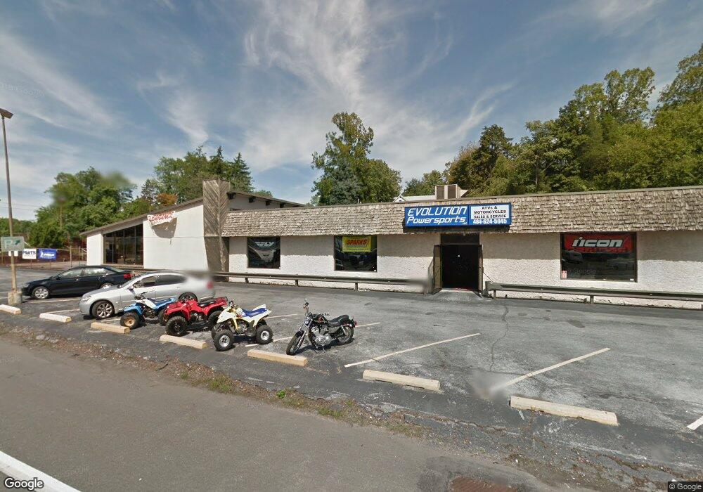 1419 Benjamin Franklin Hwy, Douglassville, PA 19518 - photo 1