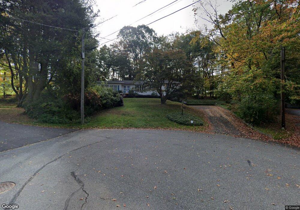 5 Maybrook Rd, Waterbury, CT 06708 - photo 1