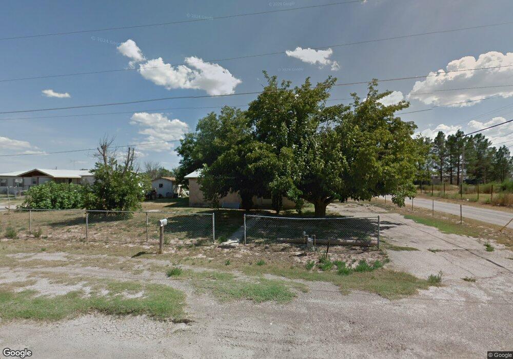 1413 Crabb St, Carlsbad, NM 88220 - photo 1