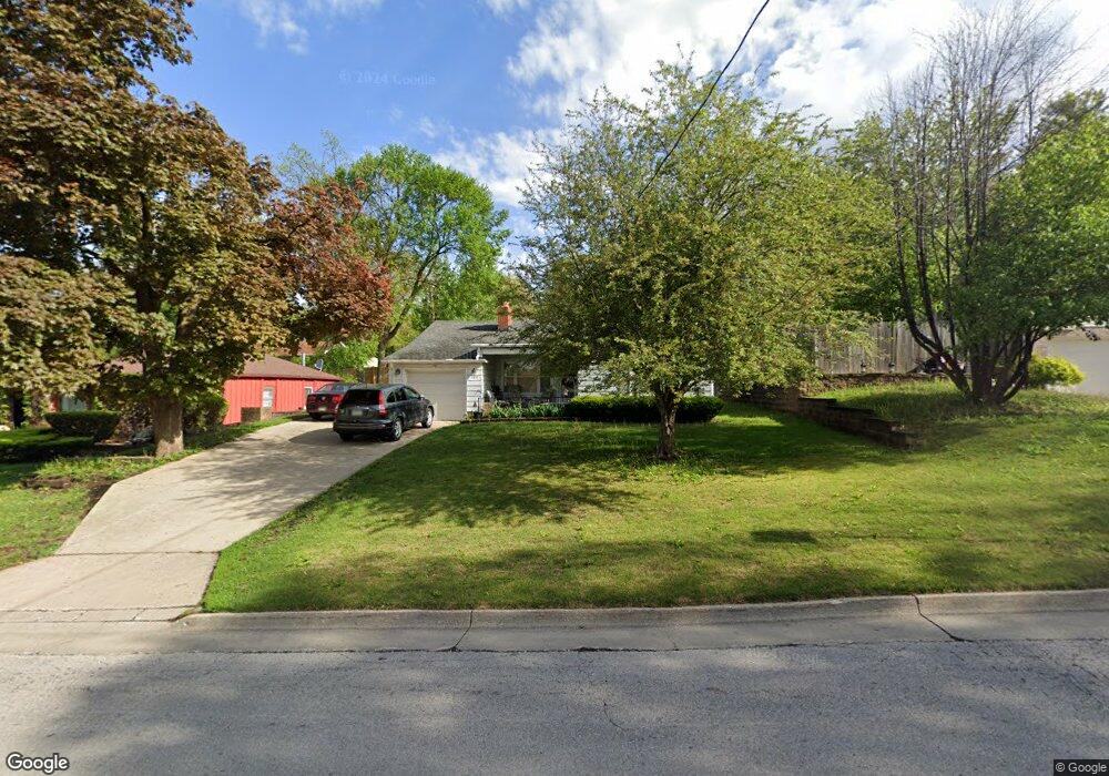 2812 Guthrie Ave, Des Moines, IA 50317 - photo 1