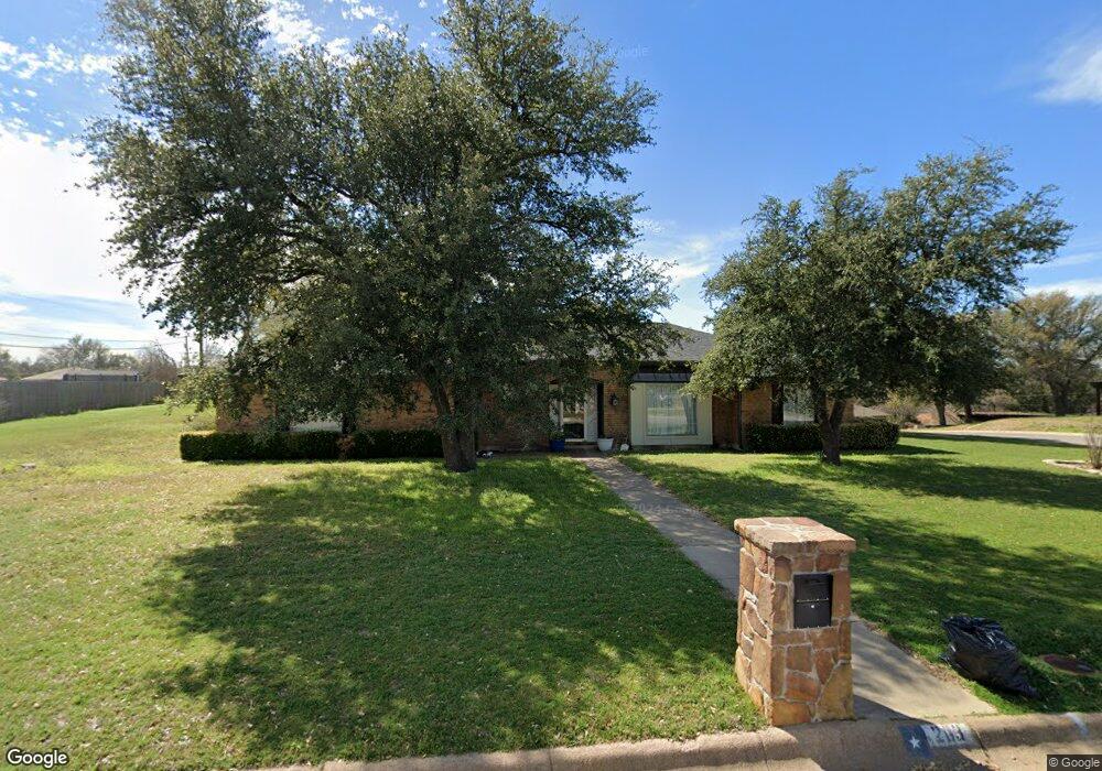 203 Mockingbird Ln, Weatherford, TX 76086 - photo 1