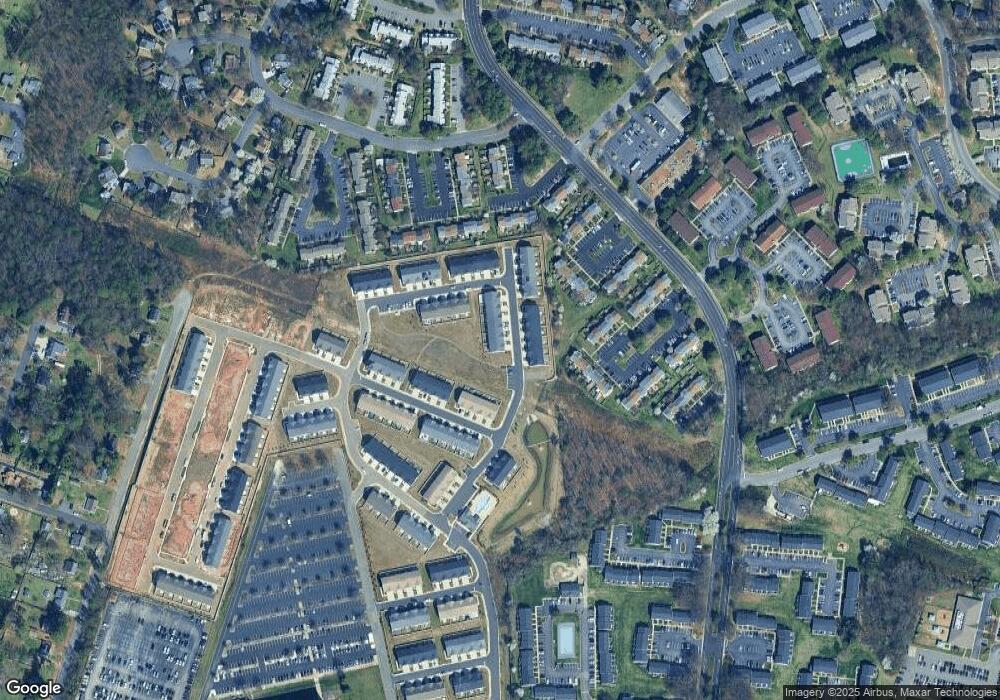 8154 Carriage Bend Ln, Henrico, VA 23294 - photo 1