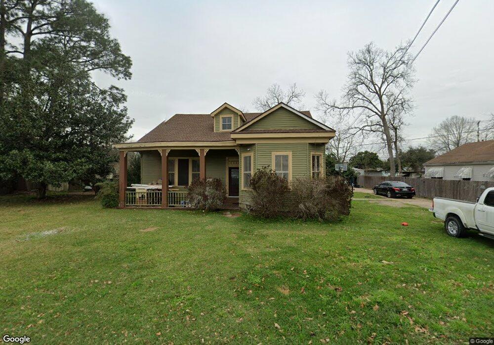 616 Broussard St, New Iberia, LA 70560 - photo 1